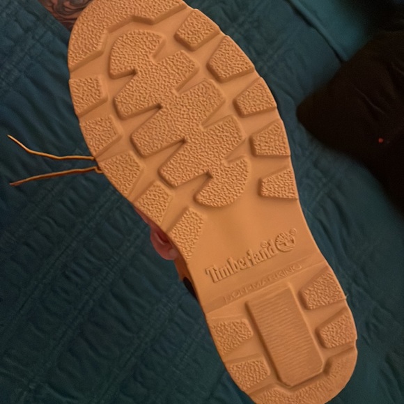 Kids timberland boot - Picture 2 of 3